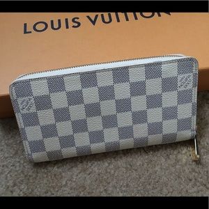 Damier Azur Zippy Wallet Louis Vuitton Authentic